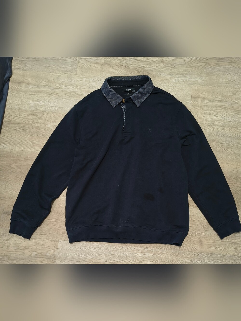 Bugatti Dark Navy Long-Sleeve Polo with Textured Contrast Collar